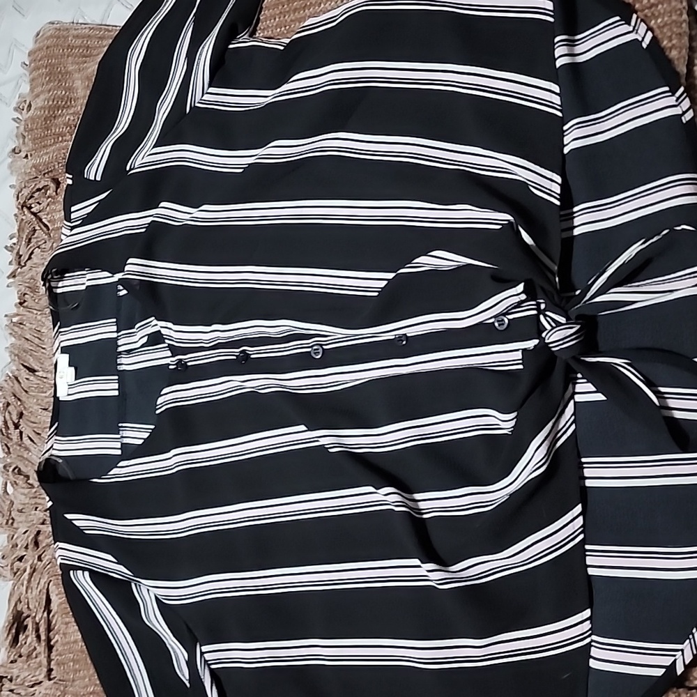 Long sleeve. Charming Charlie blouse, Size XL. Multiple colors.
